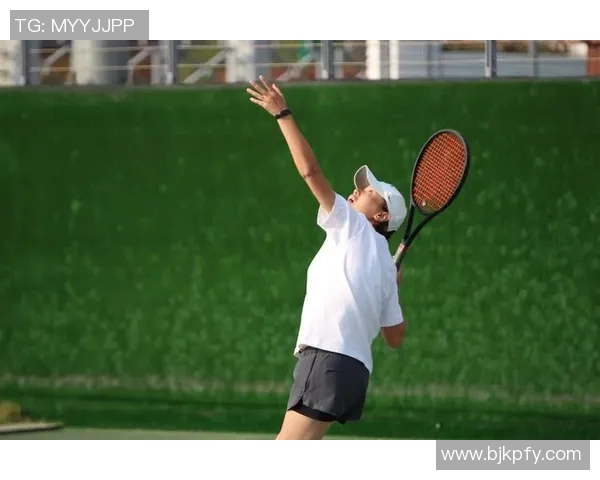 黄芳独家分享网球心得与技巧助你提升球技的秘密之旅 黄芳独家分享网球心得与技巧助你提升球技的秘密之旅