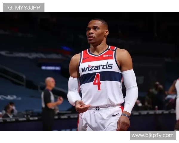 拉塞尔威斯布鲁克的篮球传奇之路与职业生涯的辉煌成就解析