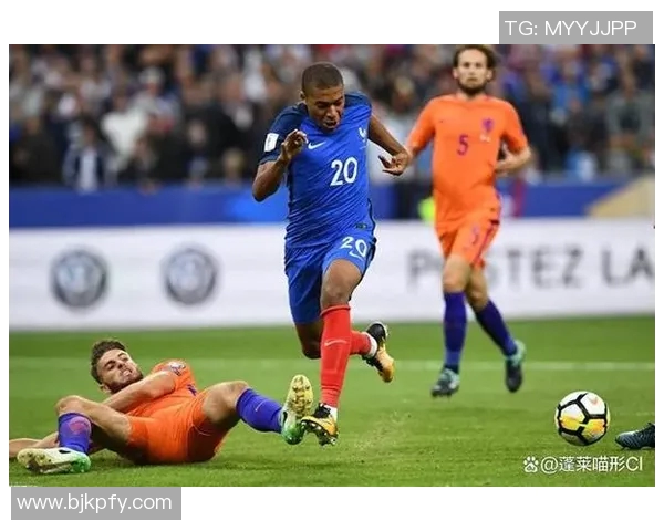 荷兰与法国足球对决历史回顾与战术分析探讨