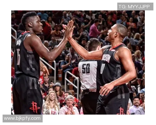 76人火箭激战全场精彩集锦回顾篮球盛宴尽在其中