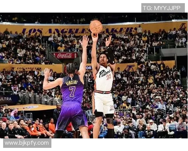 2019年湖人与活塞精彩对决回顾及赛季分析