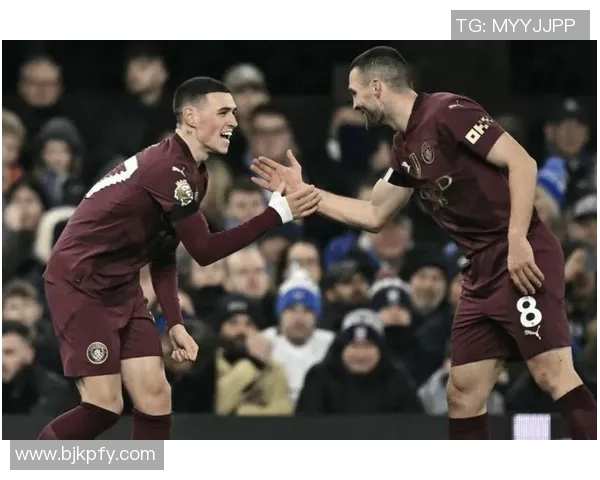 曼联队与曼城队激战再续英超宿敌之争荣耀与激情的巅峰对决