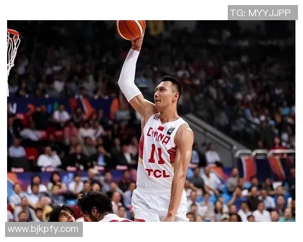 易建联：从篮球巨星到国家队领袖的辉煌历程与未来展望