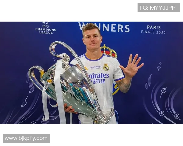 欧冠决赛温布利草坪质量问题引发球员集体不满与争议