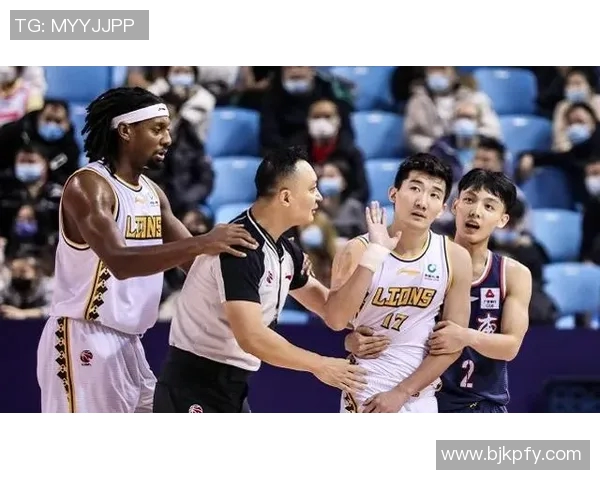 武汉与天津对决裁判组表现引发热议赛后争议不断