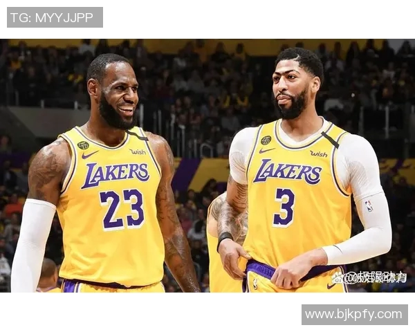 热火与湖人激战回顾比赛数据分析与精彩瞬间总结