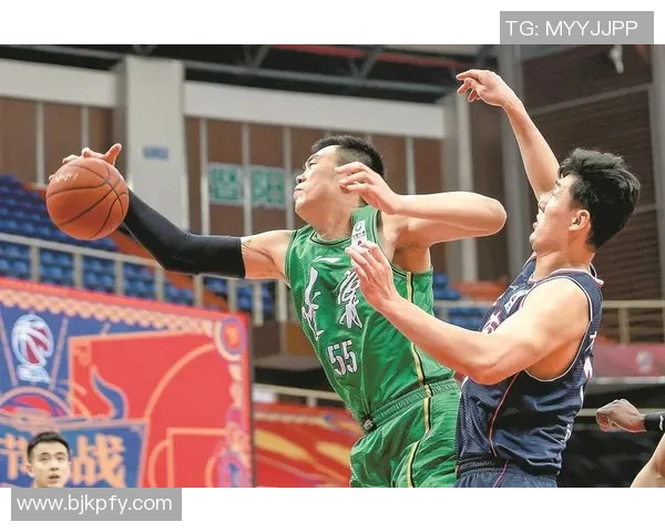 南锡与勒芒激战正酣比分悬念迭起引人关注 南锡与勒芒激战正酣比分悬念迭起引人关注